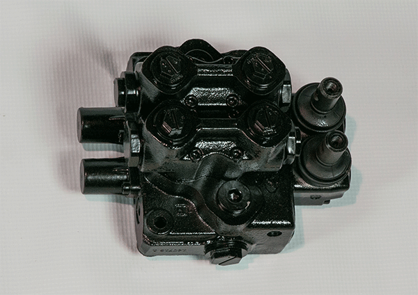 MEF00075 - 2-Spool Dir Valve, Less Hdl